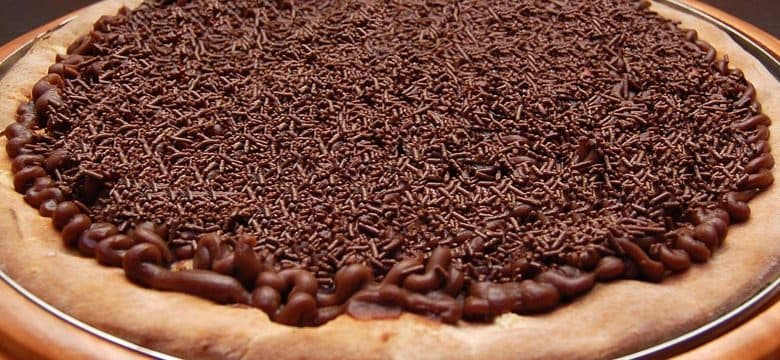 PIZZA DE BRIGADEIRO
